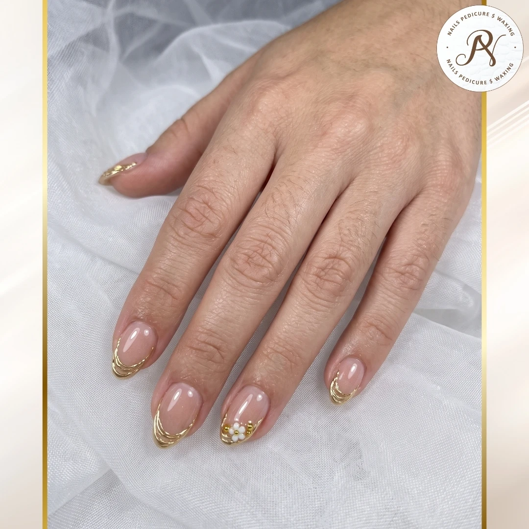 Elegant nails